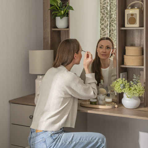 Morlaix Bedroom Vanity Area